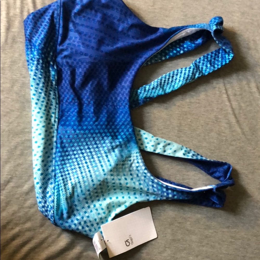 Sports bra